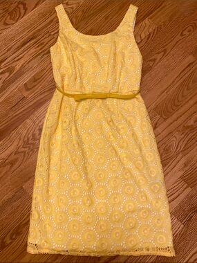 Le Chateau Eyelet Dress Yellow / Belt / Size Small